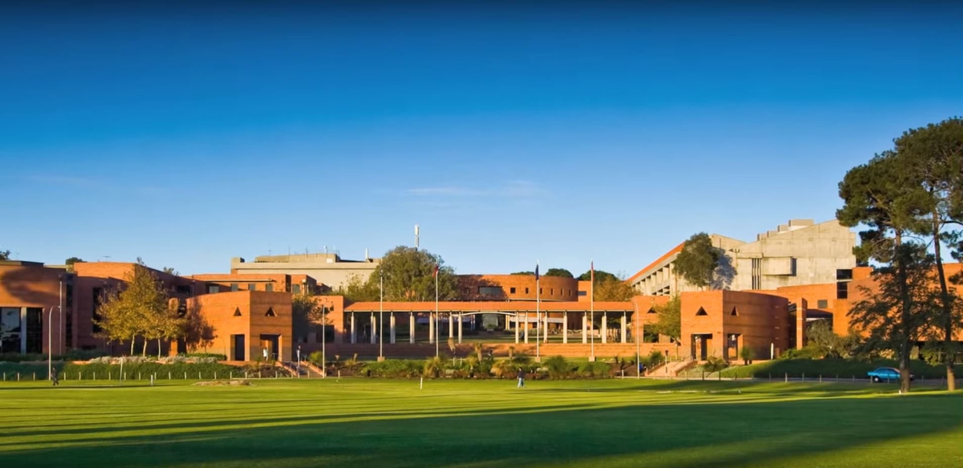 Curtin Uni-3