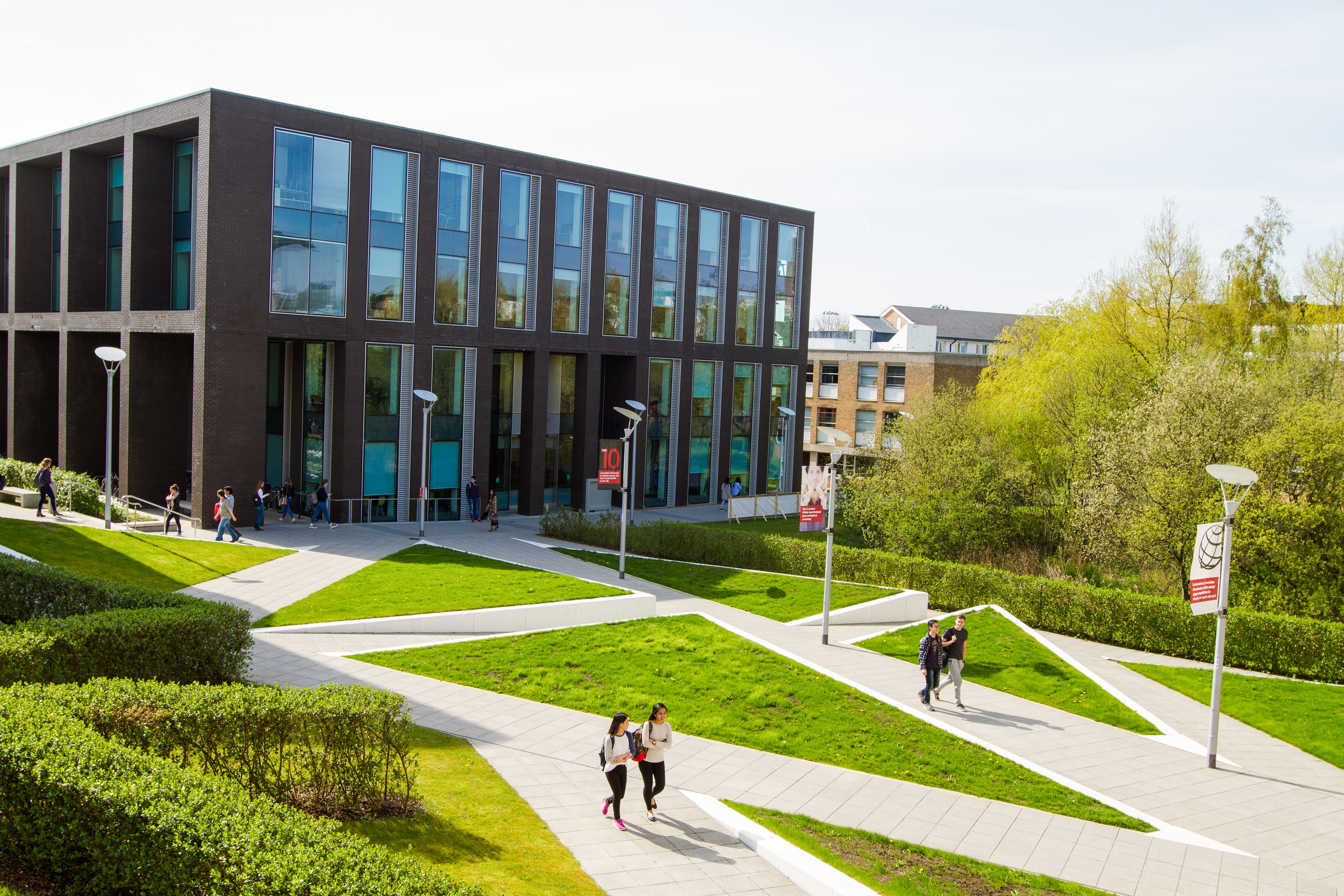 Lancaster University. 英國升學專家 HKIES 海升國際教育服務中心