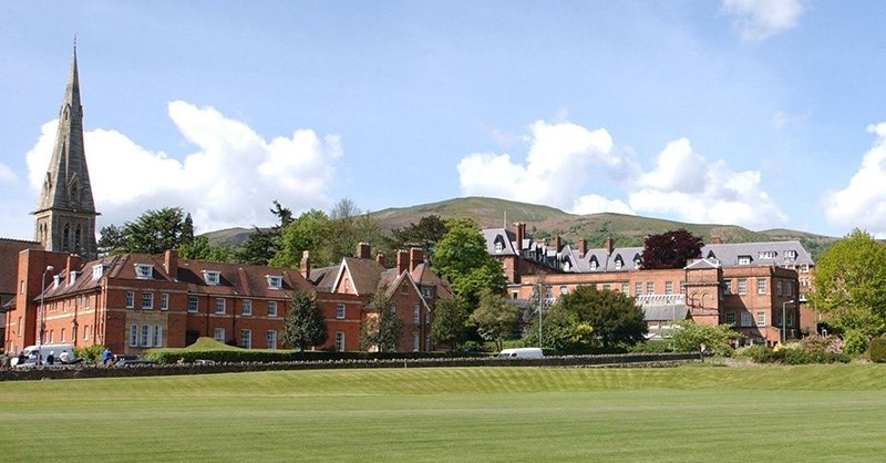 UK Boarding School] Malvern St James Girls' School | 英國升學專家- HKIES  海升國際教育服務中心